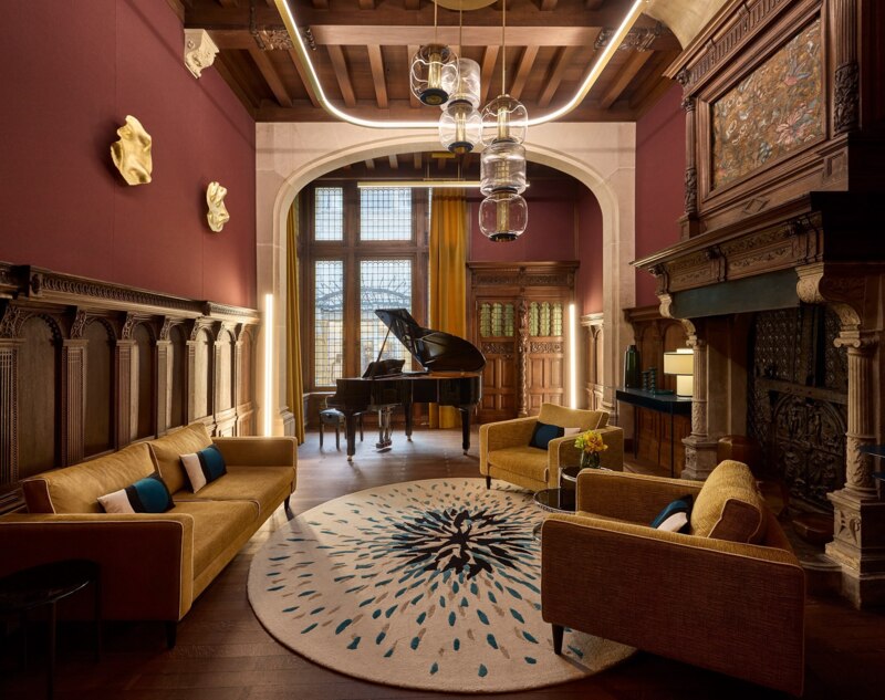 Faubourg 21 © Francis Amanda Faubourg 21 © Francis Amanda