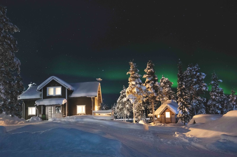 Het magische Noorderlicht boven villa ‘The Perfect Place’ © Ask James/Edward van Hees Het magische Noorderlicht boven villa ‘The Perfect Place’ © Ask James/Edward van Hees