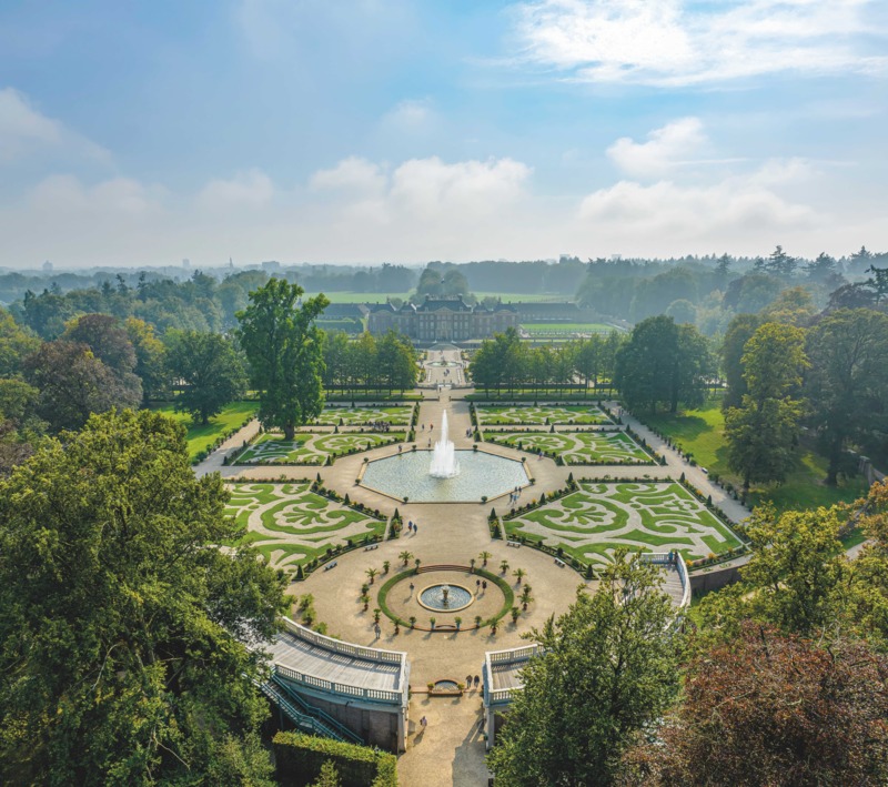 Paleis Het Loo, tuin in de lente Paleis Het Loo, tuin in de lente