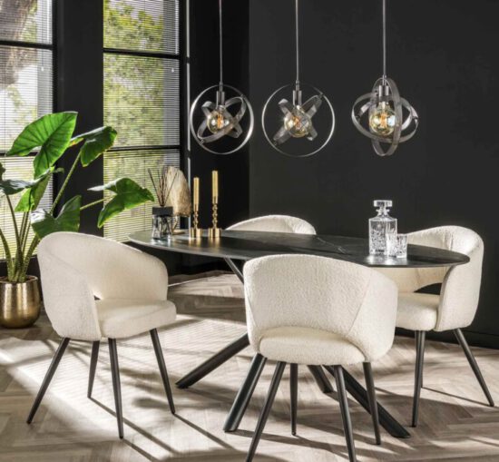 Tips voor het kopen van meubels die bij jouw ovale tafel passen
