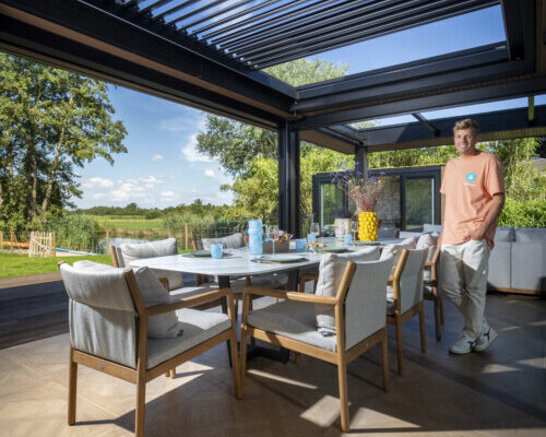 Stijlvol genieten van het buitenleven met een luxe buitenkamer