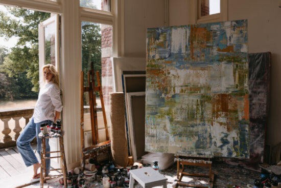 Internationaal gerenommeerd kunstenares Lynn Spoor organiseert Open Atelier Days op landgoed Duinlust