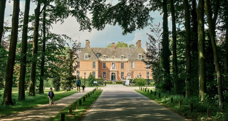 Zomer bij Kasteel Slangenburg: Extra openingsdagen en overnachten op het Landgoed